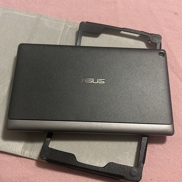 Android tablets - Picture 2 of 3